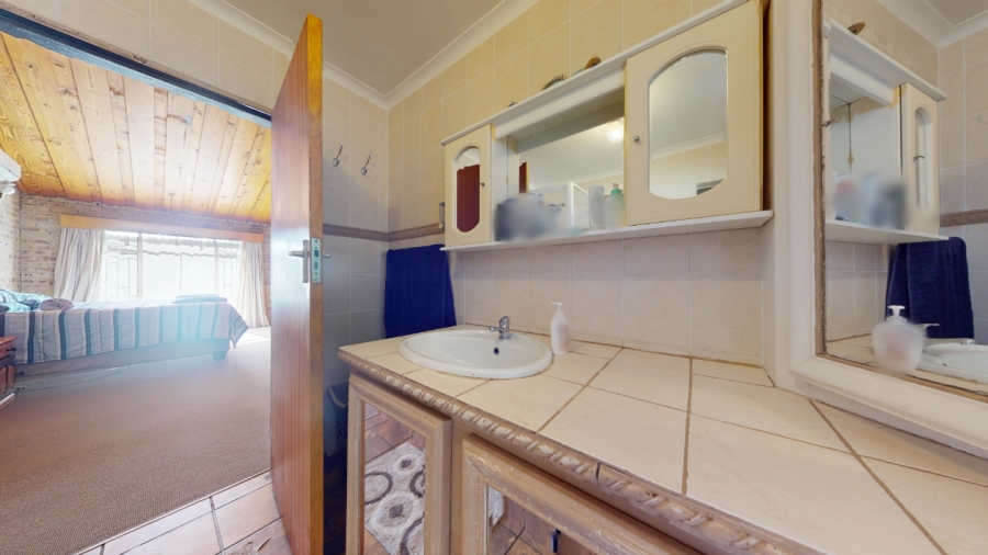 4 Bedroom Property for Sale in Potchefstroom North West